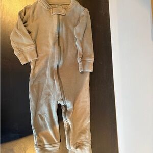 Owlivia Kids olive Zipper One-Piece Romper